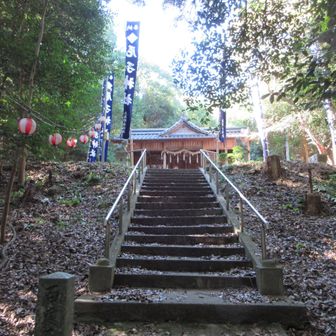 尼子神社に降りて来ます