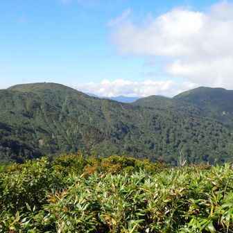 高松岳に向かいます