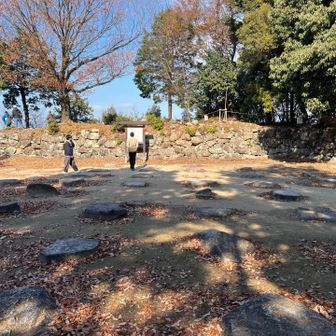 天守台の礎石。