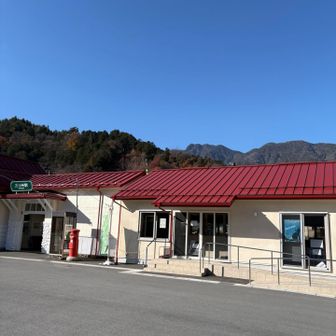 電車ギリギリセーフ！
三つ峠駅越しに三ツ峠山✨ありがとう😊