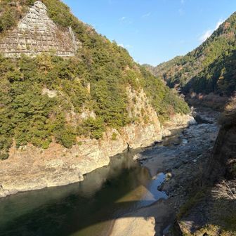 川下りの観光船