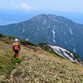 1:00に大倉口を出発し八海山〜駒ヶ岳〜中ノ岳へ三山縦走し
これから大倉口へ下山するとの事です。凄い‼️
お気を付けてお帰り下さいね👋