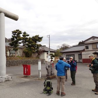 平群(へぐり)神社からスタートです。
