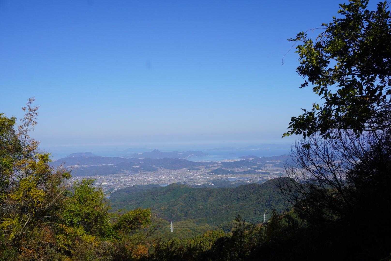 展望のええとこに来ました✨
香川方面です

五剣山、屋島見えてるよ〜