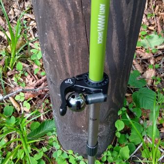 今回トレッキングポールに「バイク用熊鈴」使ってみる
こんな使い方する人いるかな😎

本日は結構時間のかかった山行で
山頂での絶景観られず残念だったけど、
まんてん星の湯♨️に立ち寄る事が出来　心身共癒されました⋯👍

