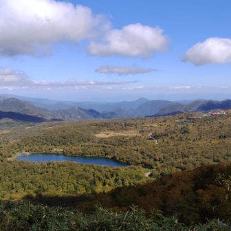 須川湖とイワカガミ湿原と須川温泉