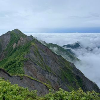 槍と雲海