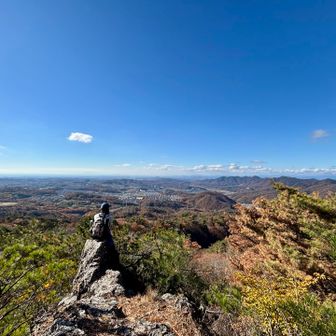 ずっと観ていたい景色💓

こんなに素敵な場所なのに、
どこにも標識が無かった。

そのため、期待値 低かった天狗岩👺
来て良かった〜＼(^o^)／