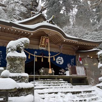 こちらも立派
高佳神社⛩️豊前坊
参拝者も沢山いらっしゃいました🤗