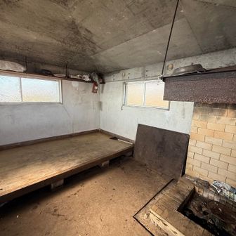 避難小屋でお昼させていただきました