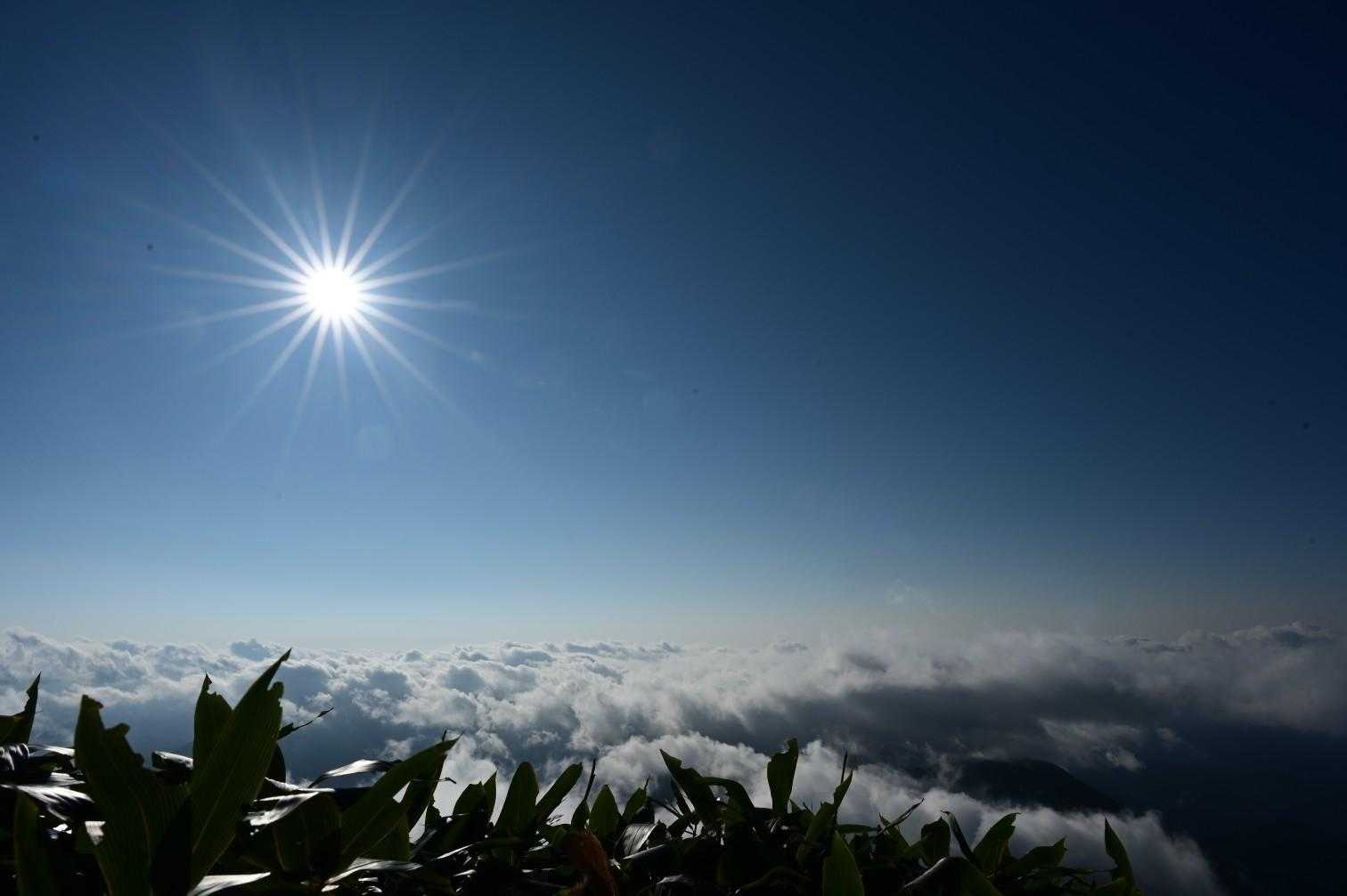 松山方面は雲の中