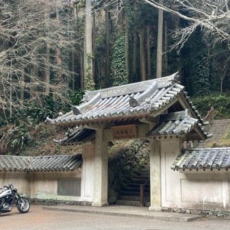 伏姫籠穴入口、立派。