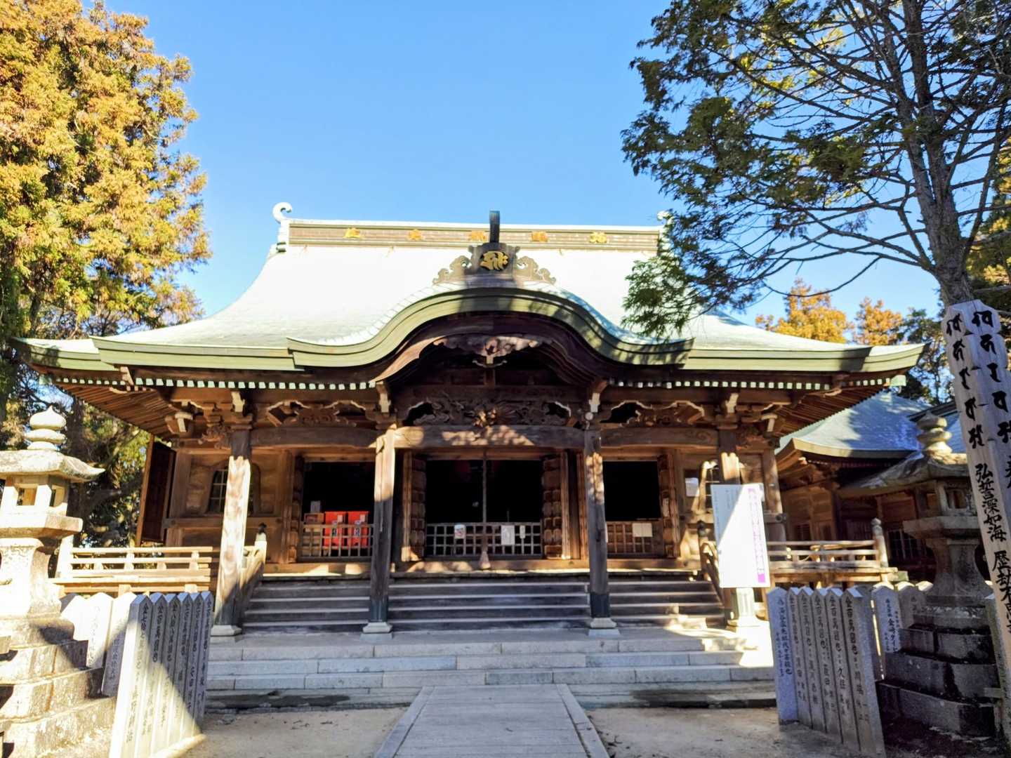 立派な本殿