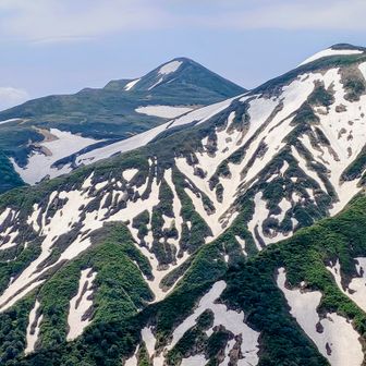 ユーフン山から大朝日岳