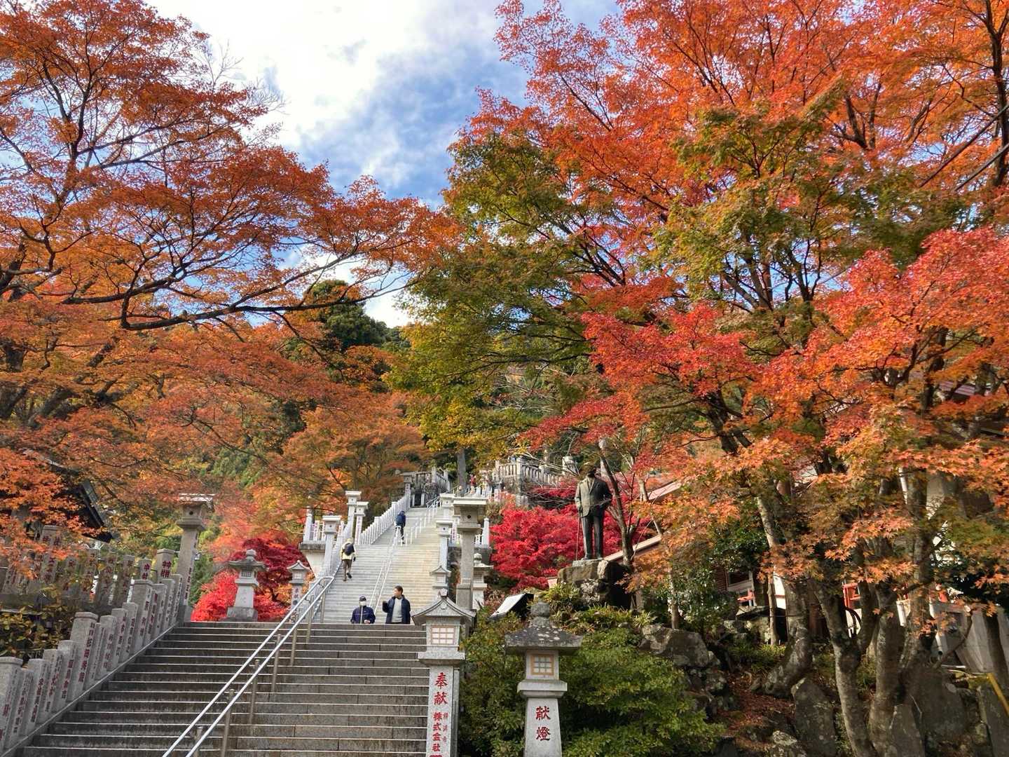 下社に到着　パァっと明るくなります