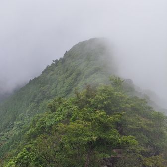 国見岳（多良岳）・多良岳（多良嶽神社上宮）・前岳 / ゆうの登山