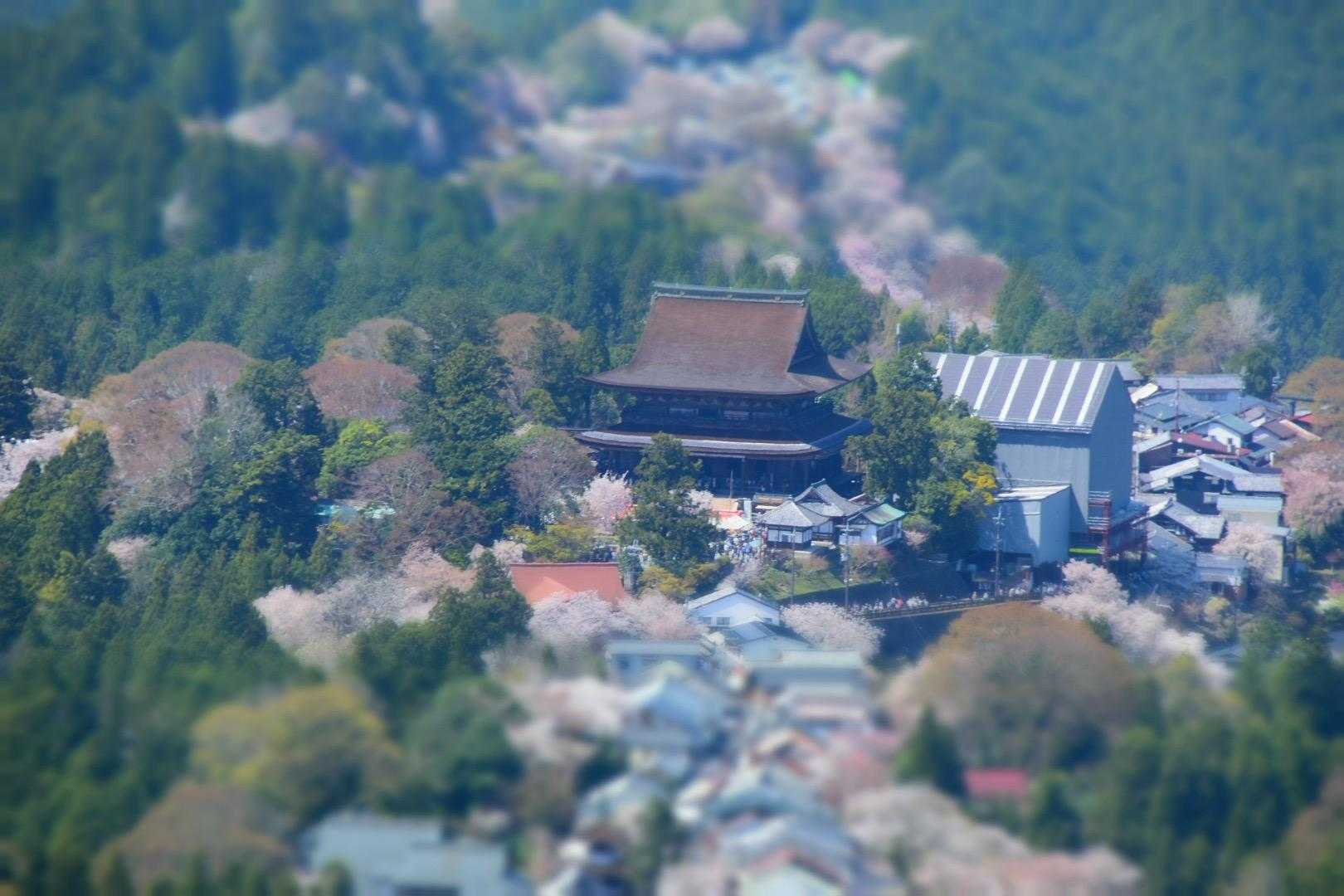 蔵王堂…ミニチュア撮影