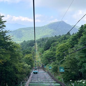 下りは西島駅からリフト利用🚠
楽したい気持ち3割、リフトに乗りたい気持ち7割🧐
併せて10割！使うっきゃない！！