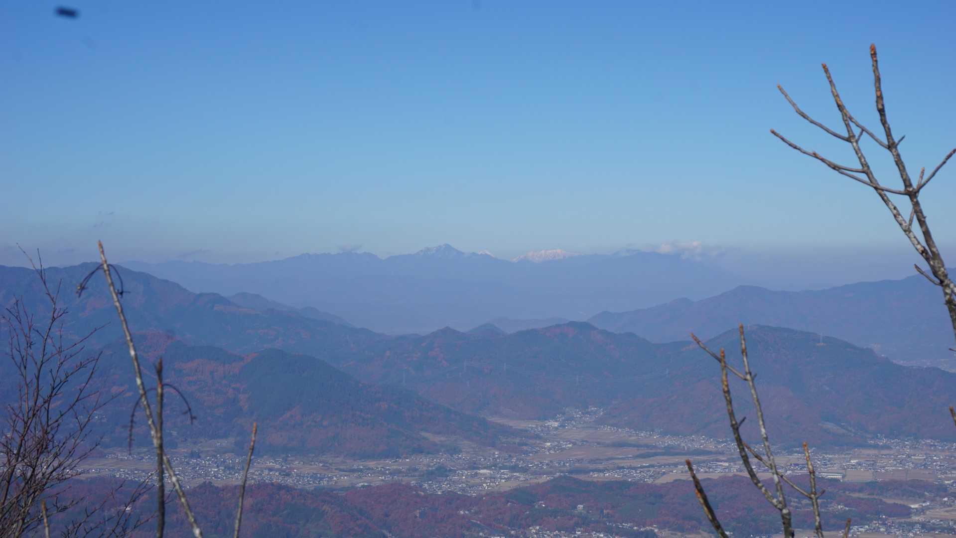 戸隠連峰と高妻山
その後ろには、焼山と火打山。