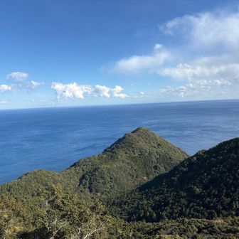 ハカリカケ岩からの景色〜