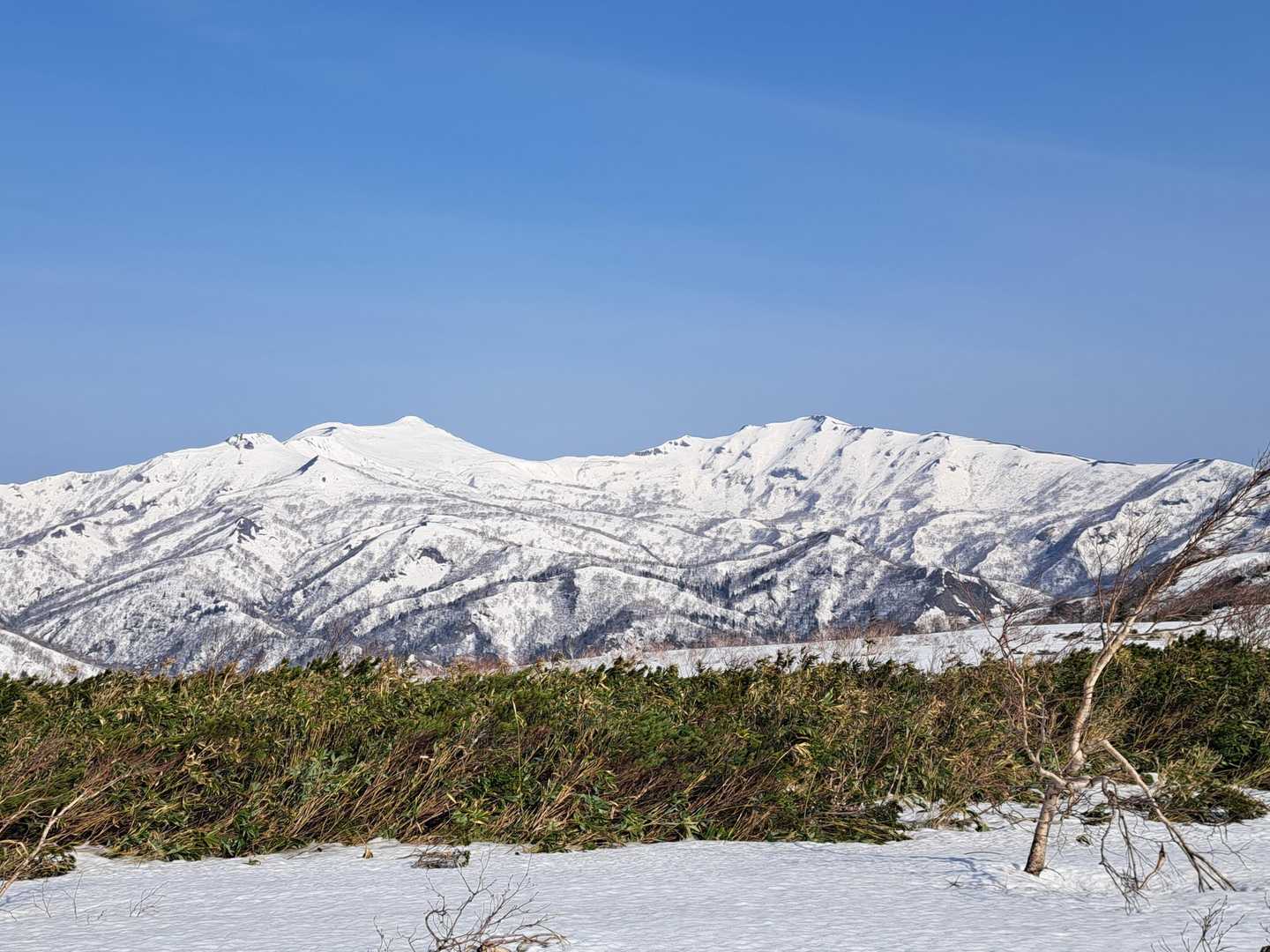 いやにでかい山だと思ったら余別岳、積丹岳だった(笑)