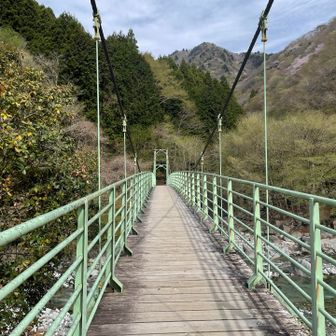 しょっぱなの橋からテンション上がります。