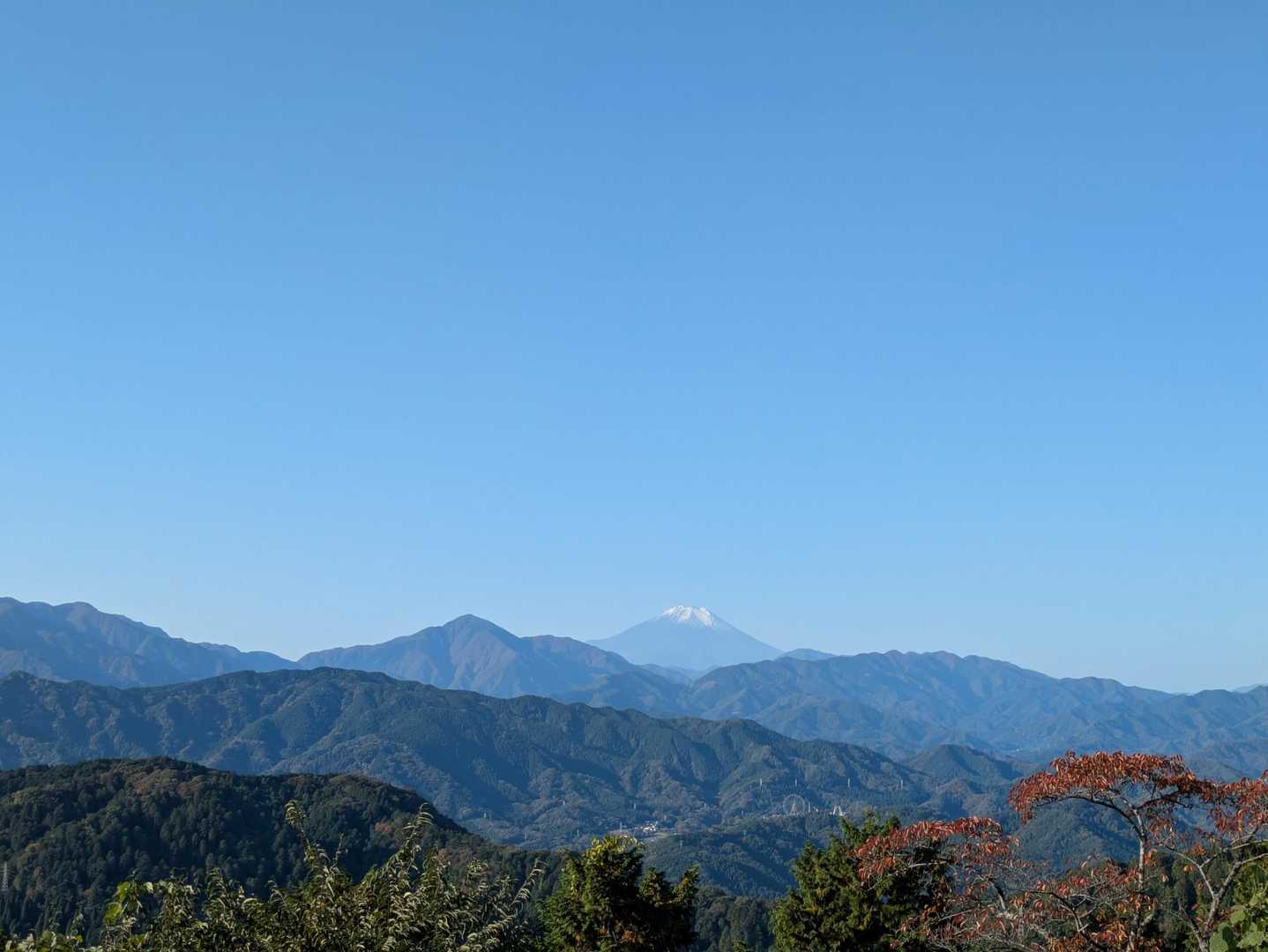 高尾山山頂から富士山🗻