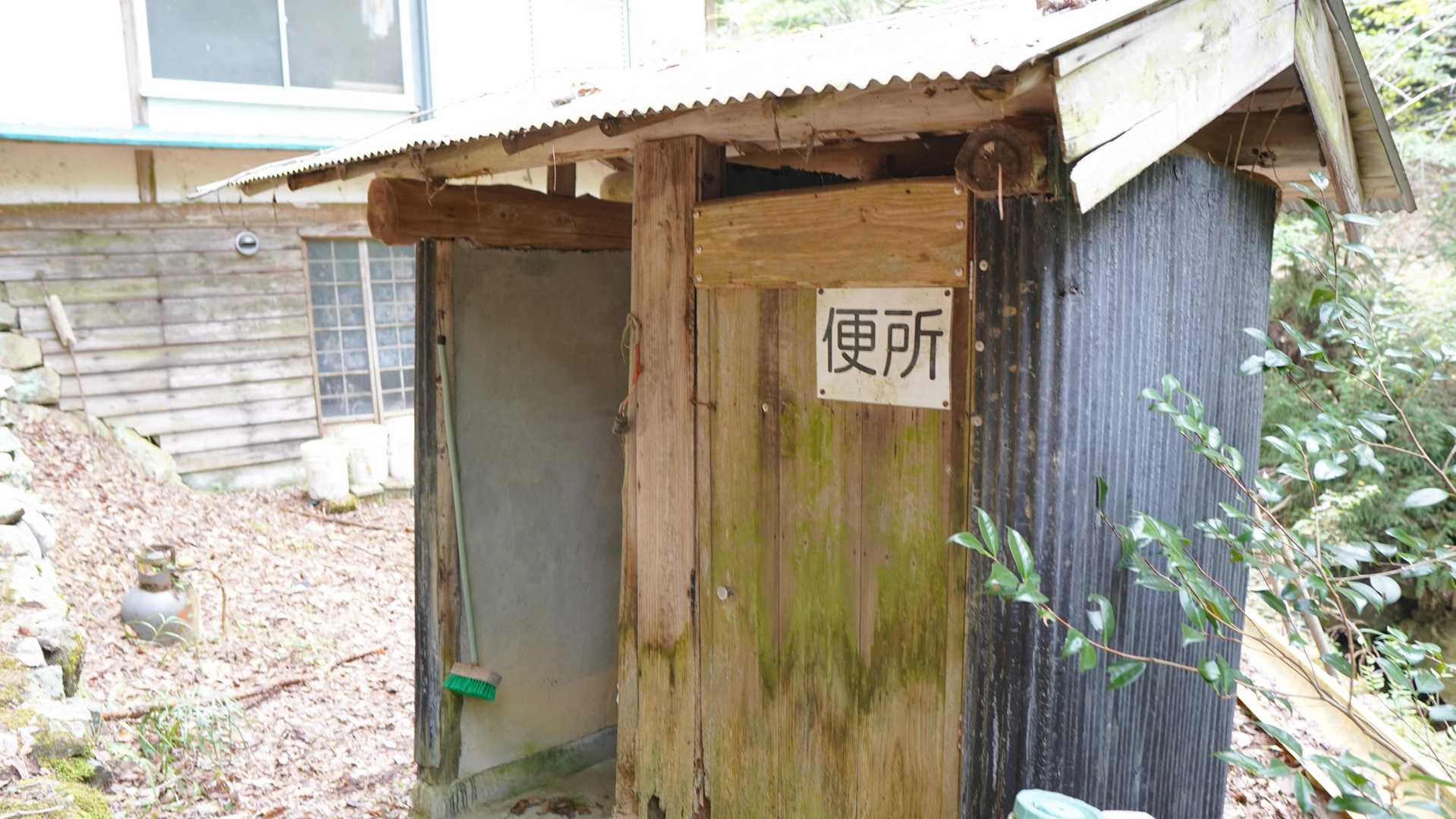 トイレが設置されていました。
本当にありがたいですね。