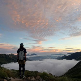あれはあれはと聞く私に山の名前を即答するお方