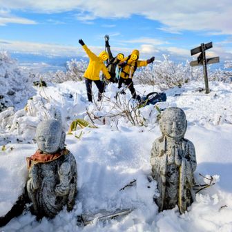 お地蔵さんとメンバー📸👍😊　　