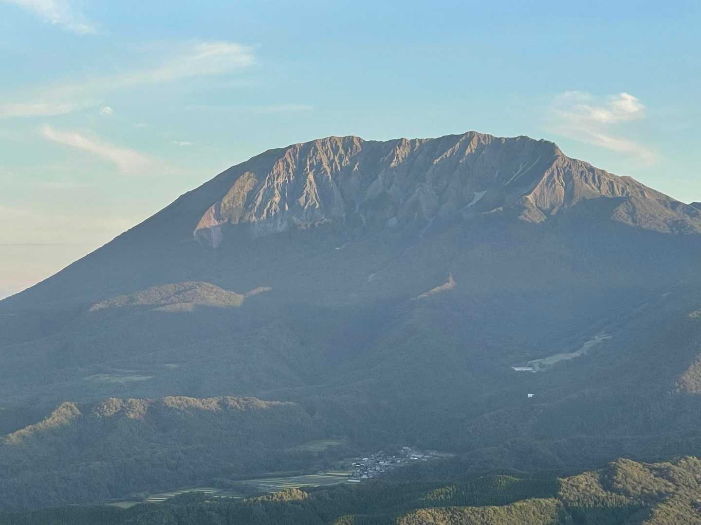 三平山登山口-三平山-穴ヶ乢-朝鍋鷲ヶ山-朝鍋山登山口 縦走コースの写真