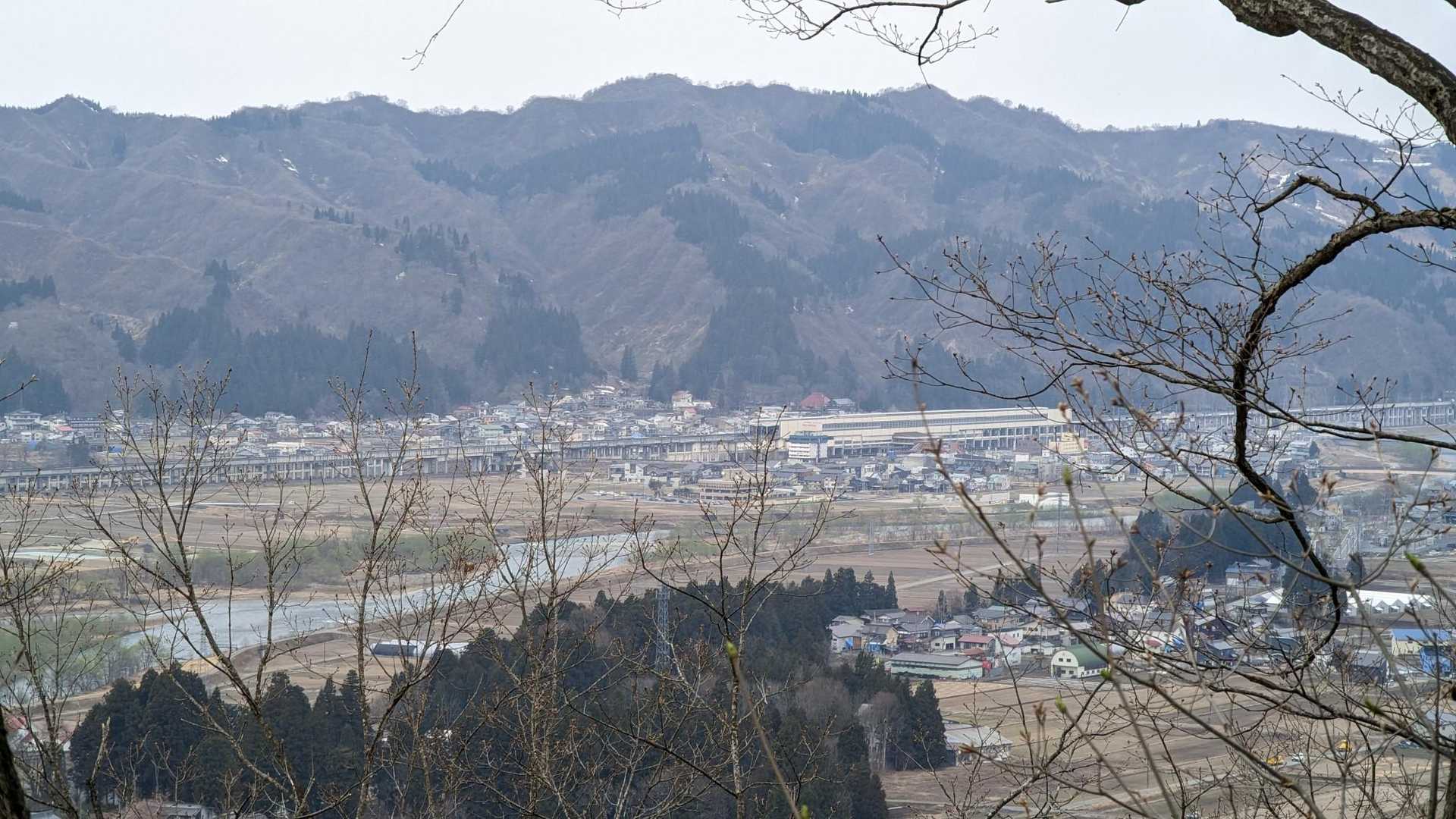 今は西〜北方面は見下ろせる。
ここから攻め入る敵を見張っていたのでしょうね！