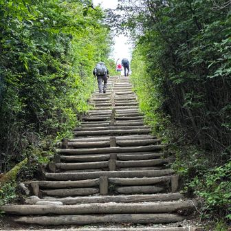 そして長く続く階段！！