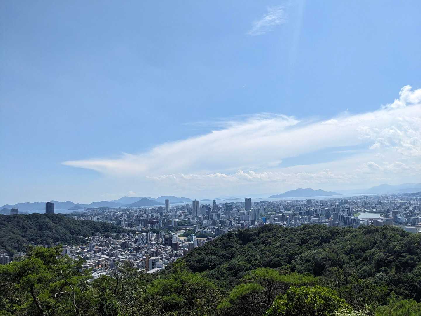 ソファー岩に到着〜〜！！
景色良き！
風👍
日差し最悪😵‍💫