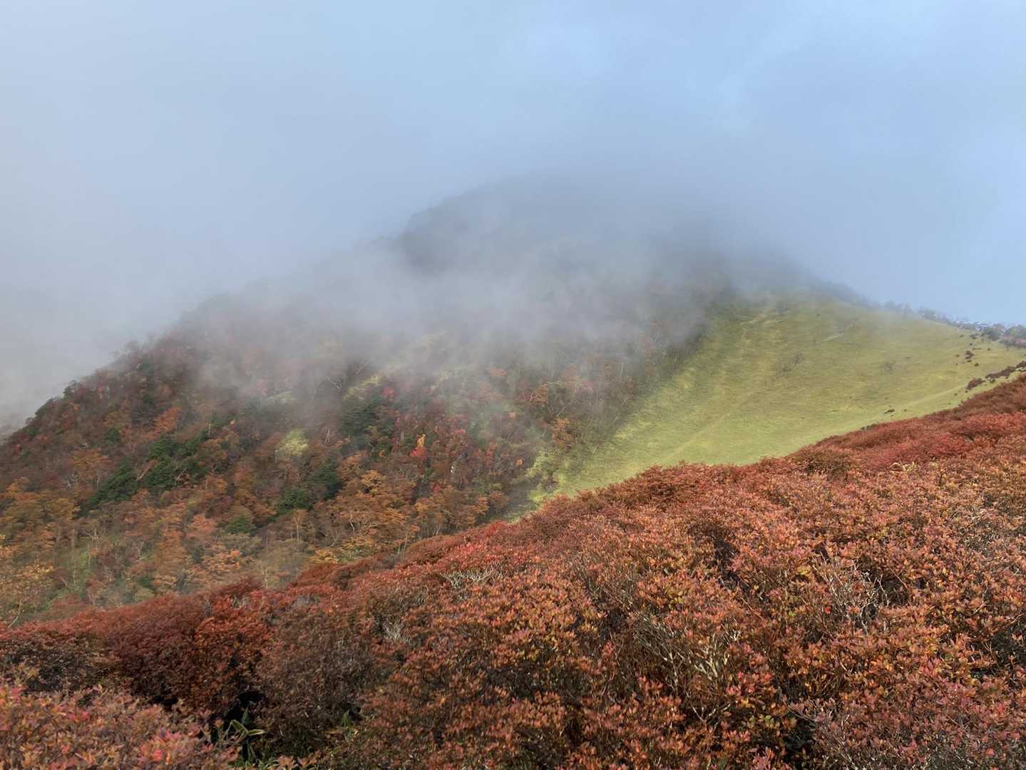 時々雲の間から飛び出す景色🍁