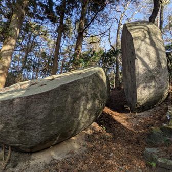 太刀割石。鬼滅の刃のモデル？