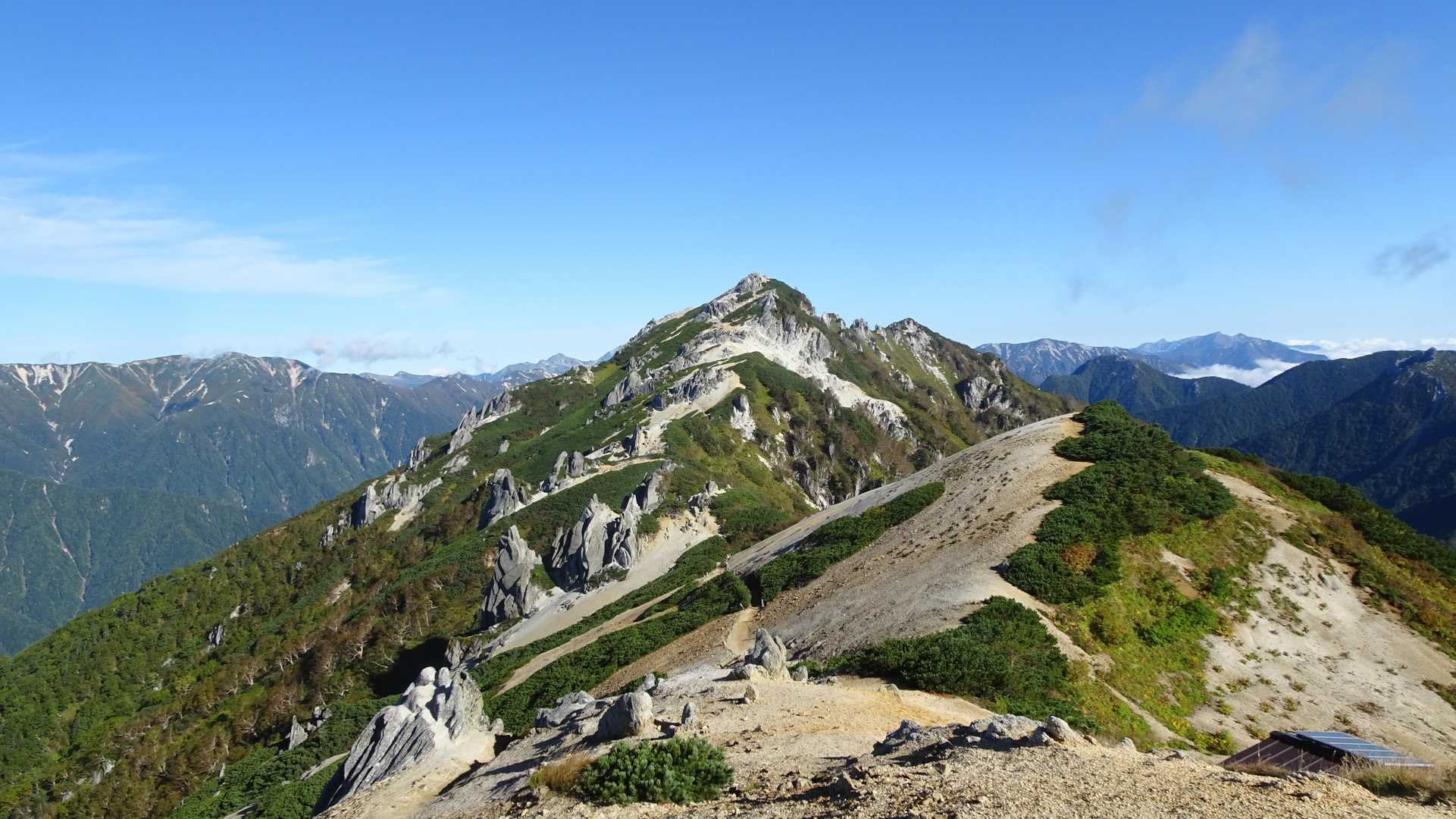 燕山荘到着！