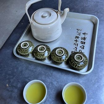 ここ晴雲坊さんでは登山者にもお茶を出してくださいました🙏さすが静岡！と驚くほど美味しいお茶に感激する我々🍵✨(よく考えたら七面山は山梨県ネ🤣)