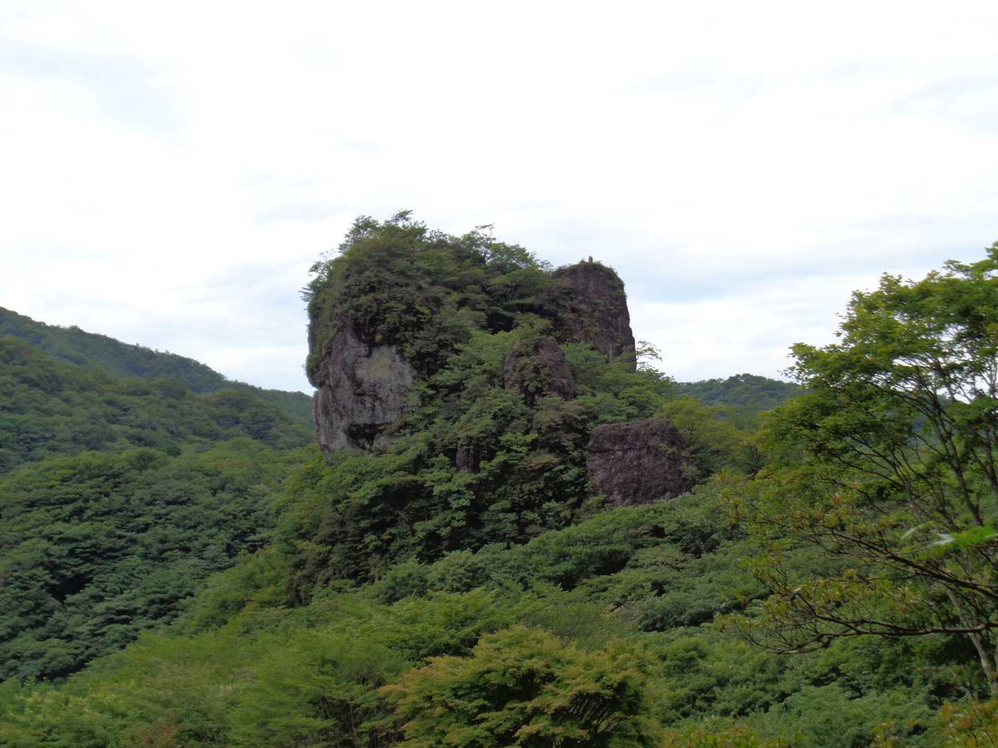 するす岩