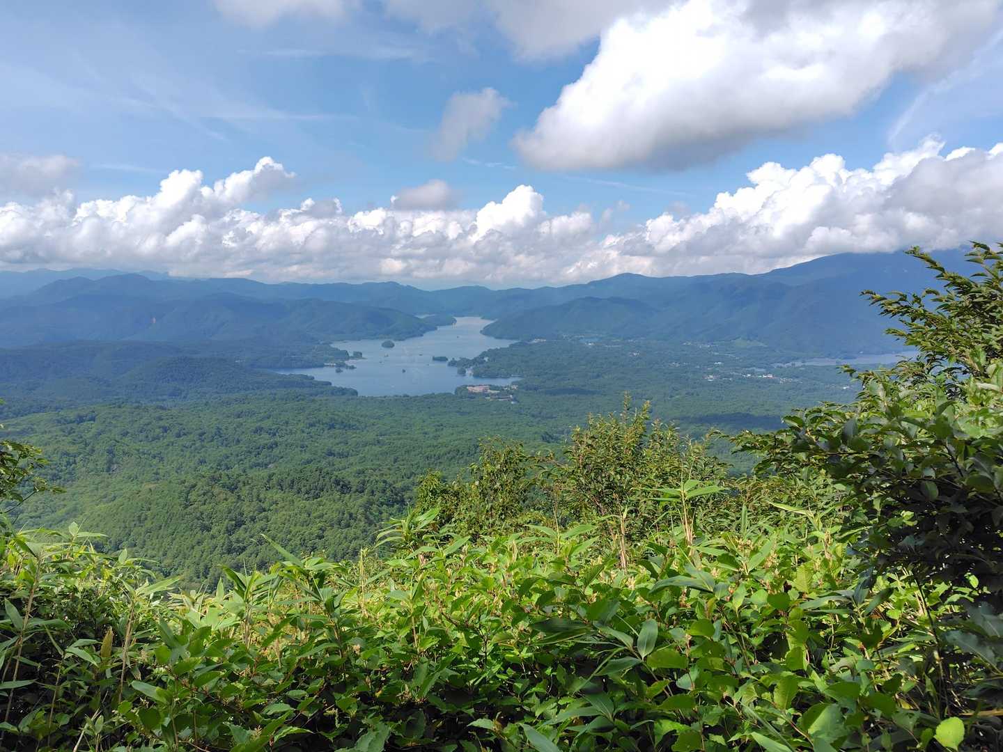 桧原湖や裏磐梯の景色を楽しんで
☁がとれてスッキリ見えました