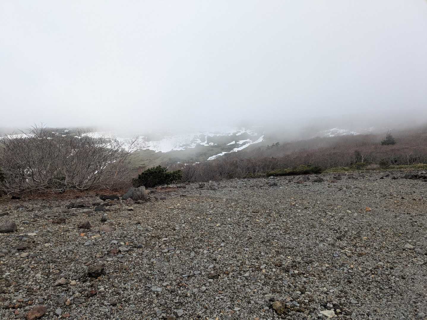 白笹山-南月山-日の出平-日の出平登山口 周回コースの写真