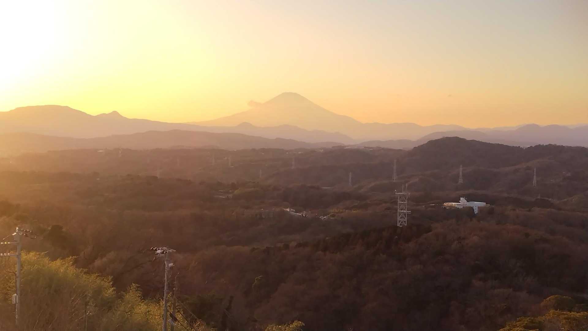 同じくエキスパンドの隙間から