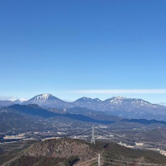 日光方面の山　綺麗に見える
