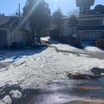 冬季休業中の護摩壇山スカイタワー