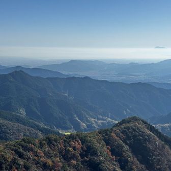 五ヶ山城跡の尾根と背後の星領の山々⛰️
そのうち冒険再開します🥀