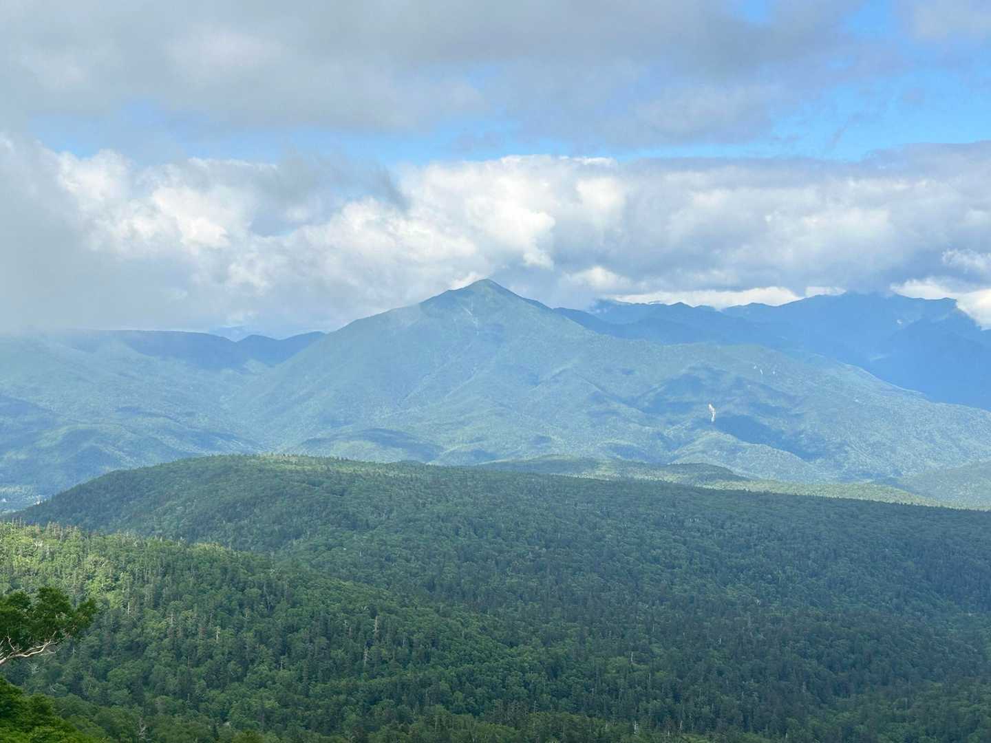屏風岳は雲が抜けました