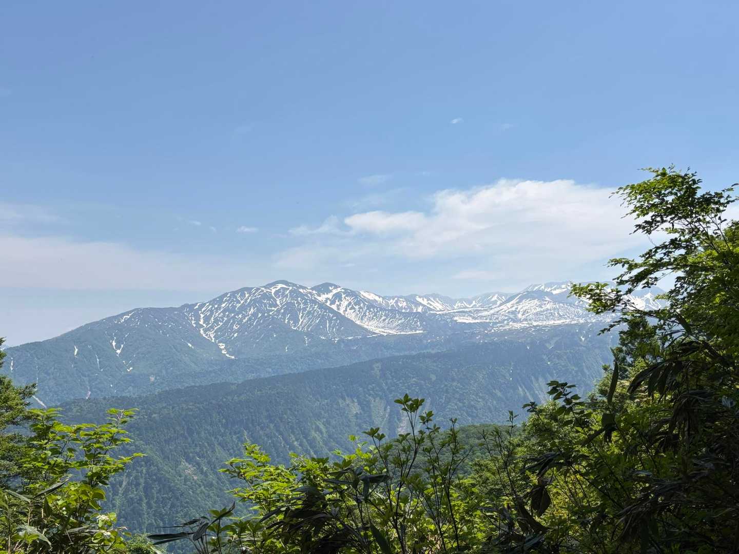 鍬崎山周回 | 埋蔵金伝説眠る山、立山・剱岳を独り占めする富山の秘峰の写真