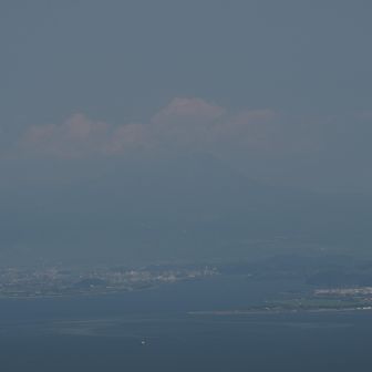 伯耆大山は雲に隠れている。😅