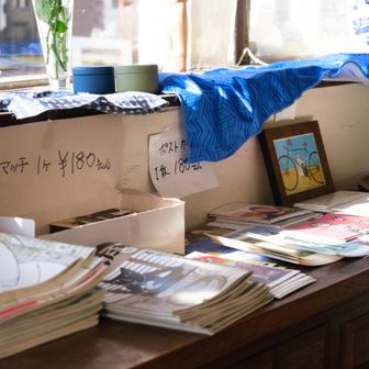 猫グッズ多し。
かわいいインテリアです。