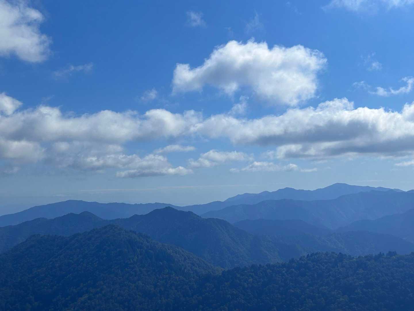左が武奈ヶ岳⛰️